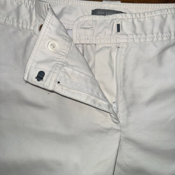Ann Taylor Signature Fit Low on Waist White Cotton Stretch Ankle Crop Pants 12 - Picture 4 of 11